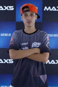 294px-CaikettMAX5